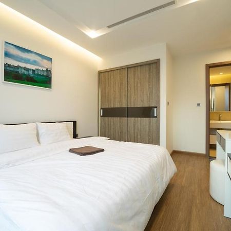 Bom Homes- Vinhomes Metropolis-Service Apartment Ханой Екстер'єр фото