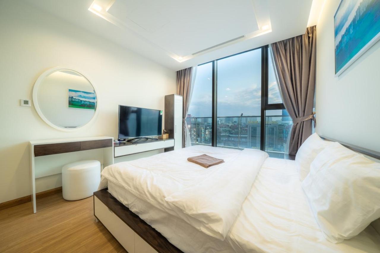Bom Homes- Vinhomes Metropolis-Service Apartment Ханой Екстер'єр фото
