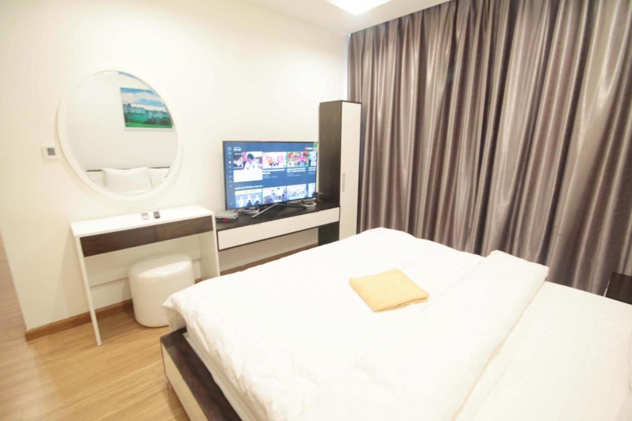 Bom Homes- Vinhomes Metropolis-Service Apartment Ханой Екстер'єр фото