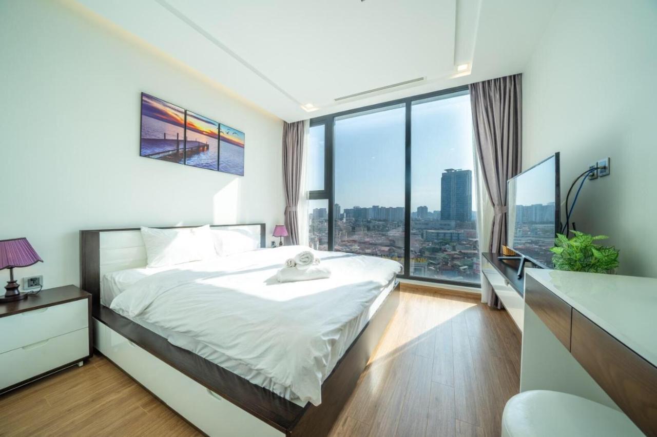 Bom Homes- Vinhomes Metropolis-Service Apartment Ханой Екстер'єр фото
