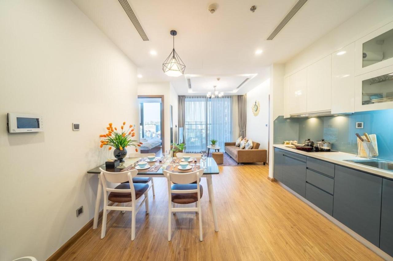 Bom Homes- Vinhomes Metropolis-Service Apartment Ханой Екстер'єр фото