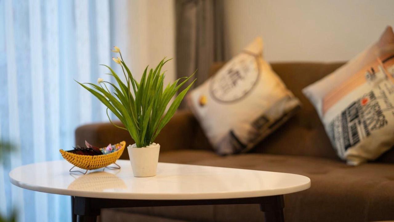 Bom Homes- Vinhomes Metropolis-Service Apartment Ханой Екстер'єр фото