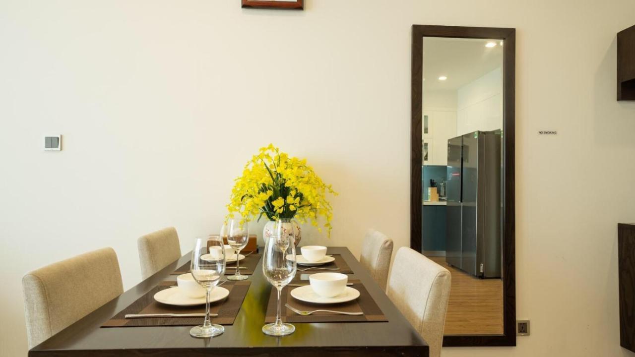 Bom Homes- Vinhomes Metropolis-Service Apartment Ханой Екстер'єр фото